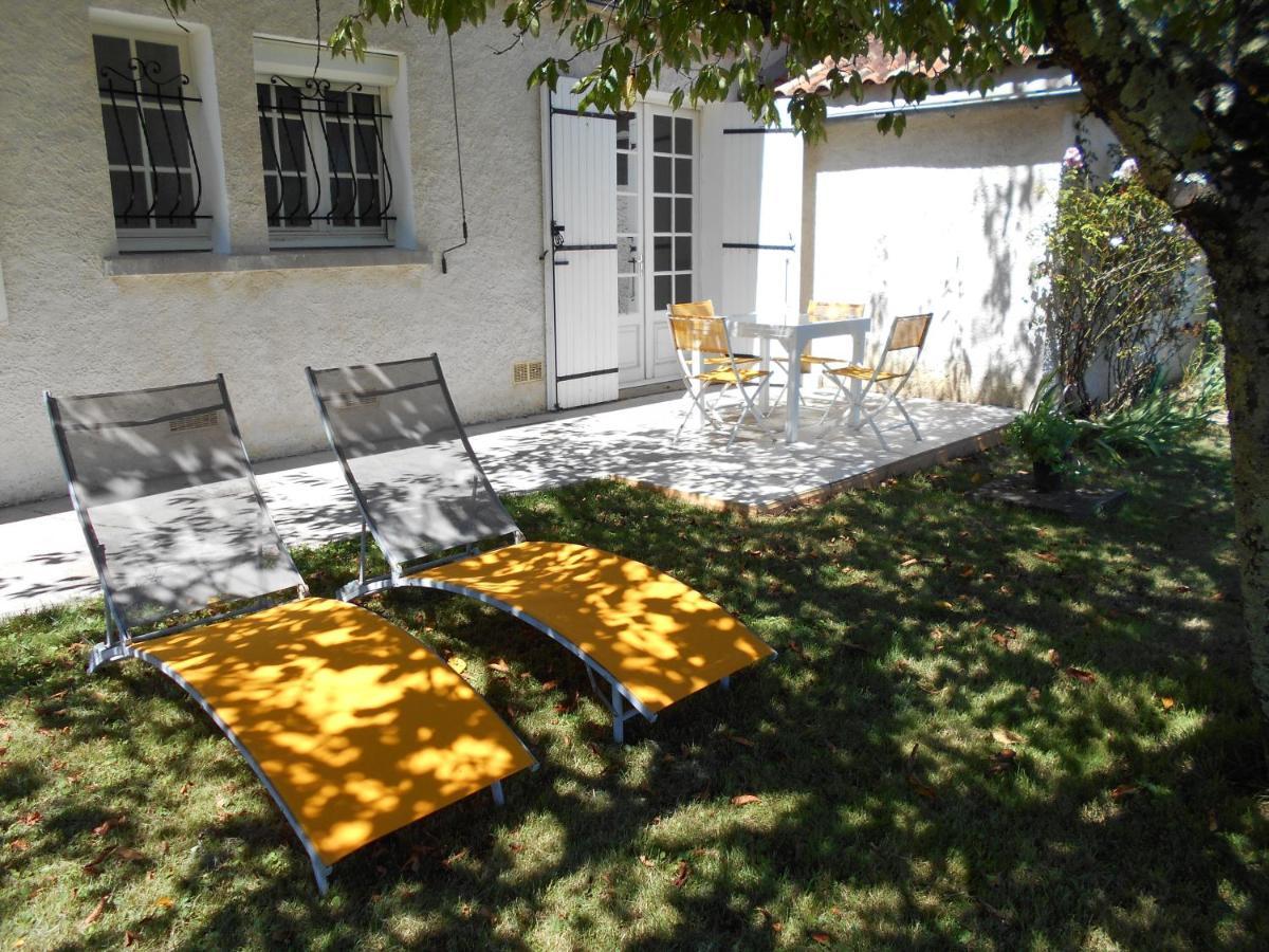 Gite Le Penten Villeréal Exterior photo